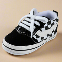 Thumbnail for LittleTrend – Urocze i bezpieczne – trampki dla niemowląt