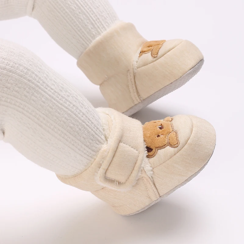 TinyBoots – Przytulne i wygodne – pluszowe buciki dla niemowląt na zimę