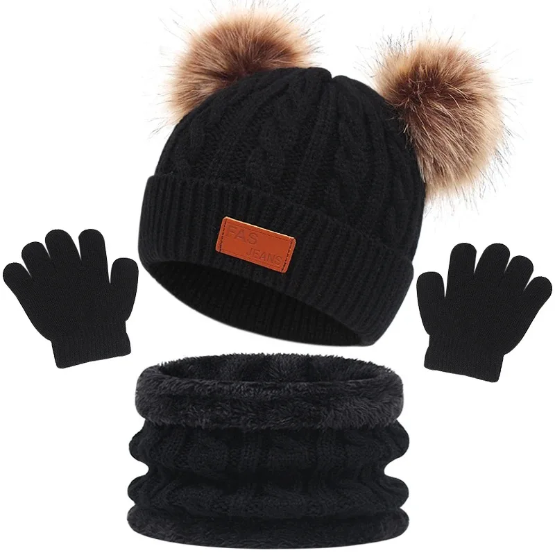 CozyPom – Ciepły i Miękki - Zimowy zestaw z Czapą, Szalikiem i Rękawiczkami