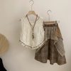TinyTrends – Styl boho chic i uroczy – szydełkowany top z plisowaną spódnicą w kratkę
