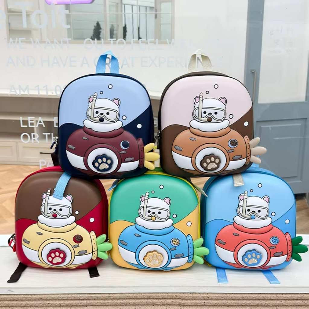 KiddoPack – Uroczy i praktyczny – plecak dziecięcy z świecącą nóżką
