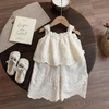 TinyLuxe – Letni komplet z koronkową bluzką i spodniami z szerokimi nogawkami