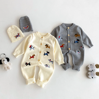 Thumbnail for PlayfulKnit – Delikatny i uroczy – dzianinowy kombinezon dla niemowląt z nadrukiem psów