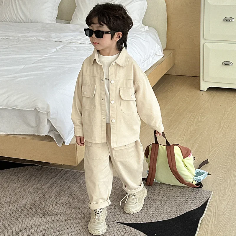 Boys Fashion – Modny i wygodny – zestaw cargo dla chłopców