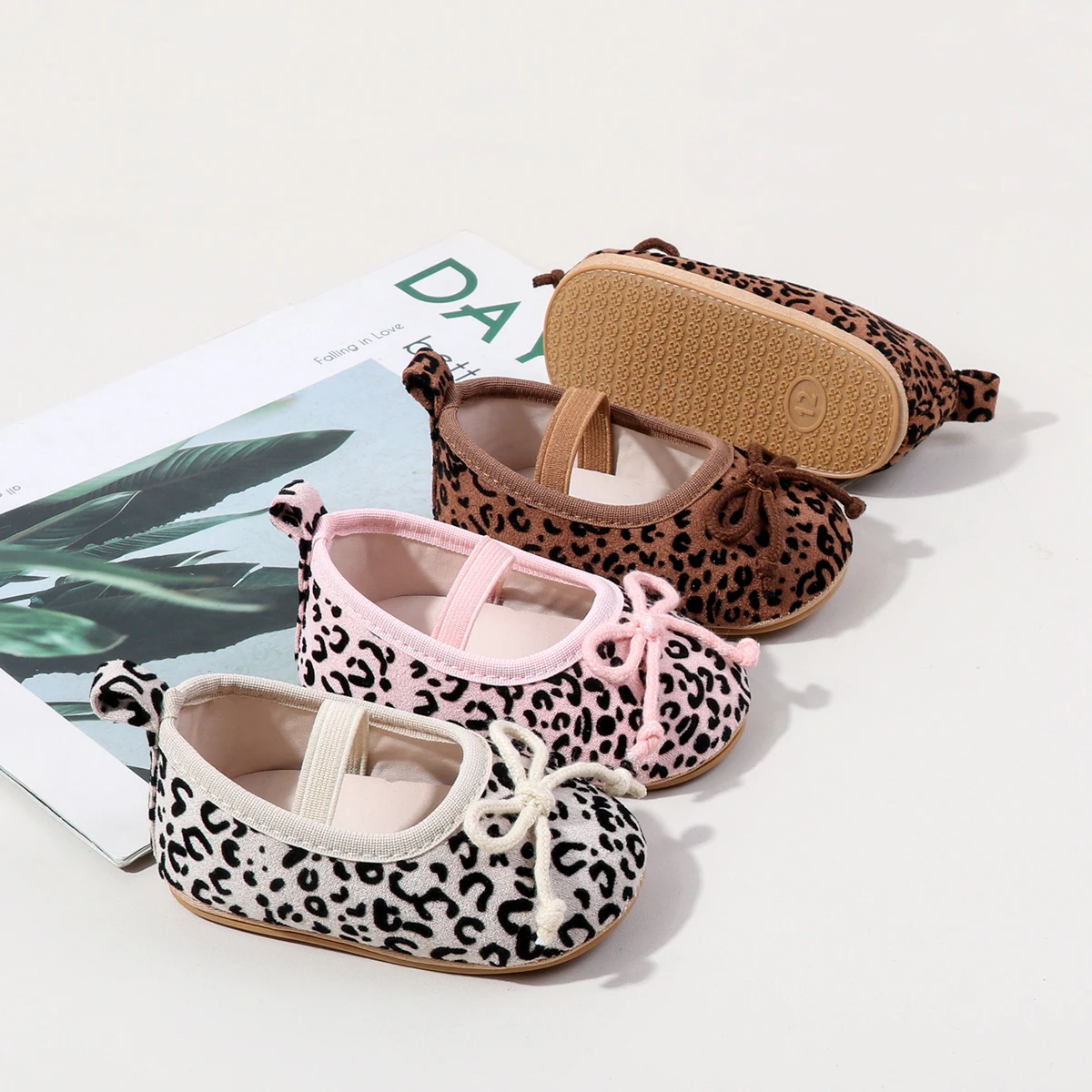 TinyStyle – Urocze i eleganckie – buciki dla dziewczynek w panterkę
