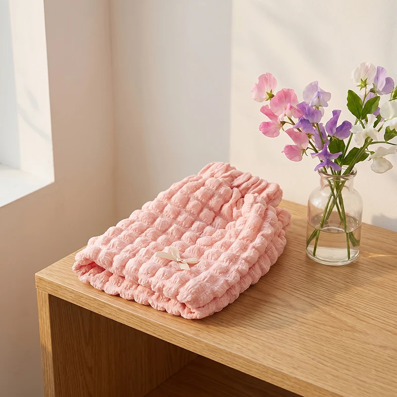 LovelyBloom – Miękkie i urocze – dziecięce spodenki z falbankami i kokardką