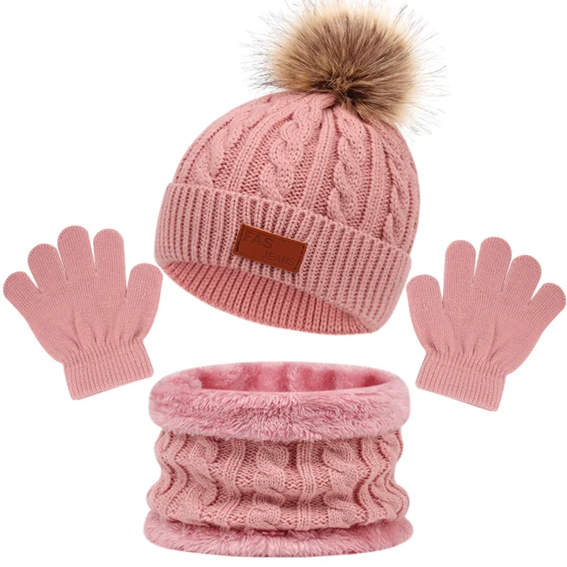 CozyPom – Ciepły i Miękki - Zimowy zestaw z Czapą, Szalikiem i Rękawiczkami