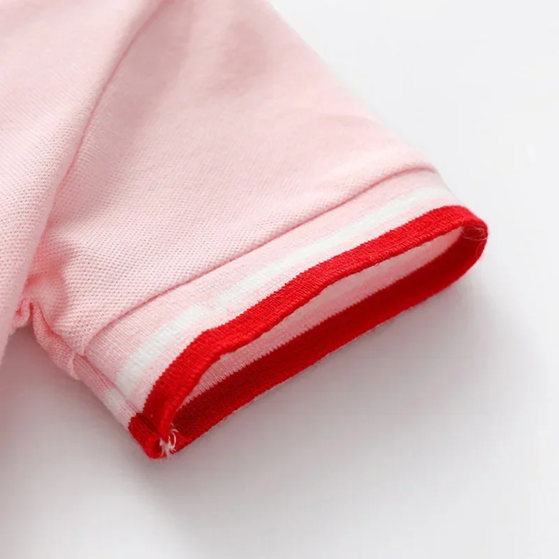 PetitJoy – Wygodna i stylowa – sukienka polo z nadrukiem wiśni
