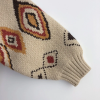 Thumbnail for LittleRetro – Ciepły i stylowy – dziecięcy sweter z dzianiny z motywem rombów