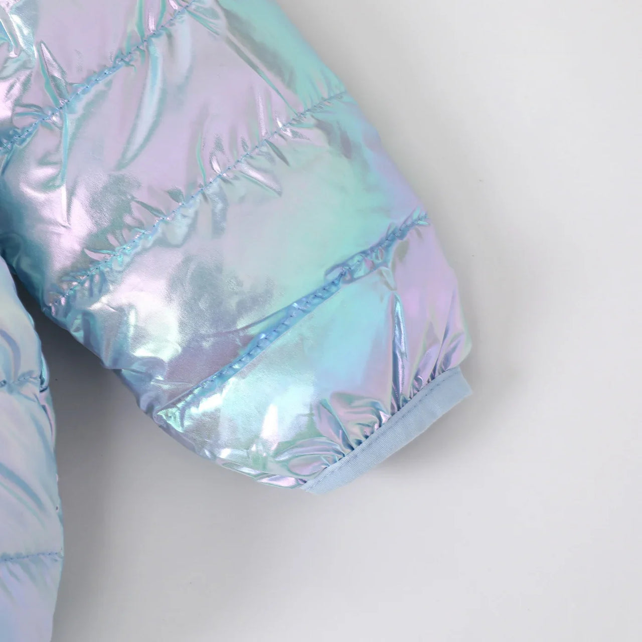 CuddleCoat  – Gruba pikowana kurtka z kapturem z futrem