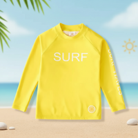 Thumbnail for SunShield – Ochronna i elastyczna – dziecięca koszulka surfingowa z długimi rękawami i filtrem UPF 50+