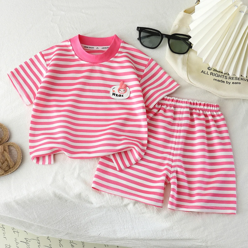 Kids Stripe Outfit – Modne i wygodne – letni strój dla dzieci