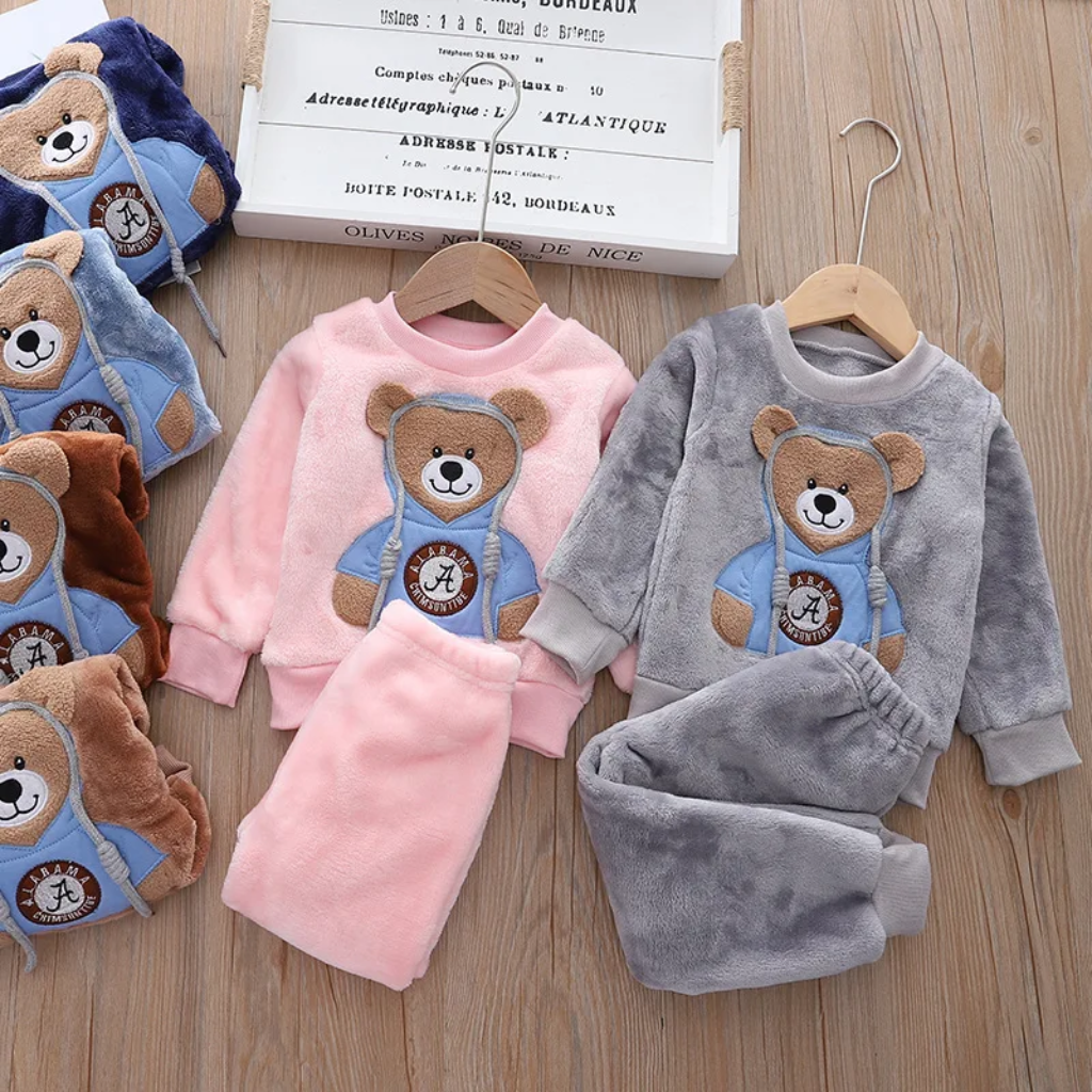 CozyBear – Ciepły i miękki – dziecięcy dres z motywem niedźwiadków