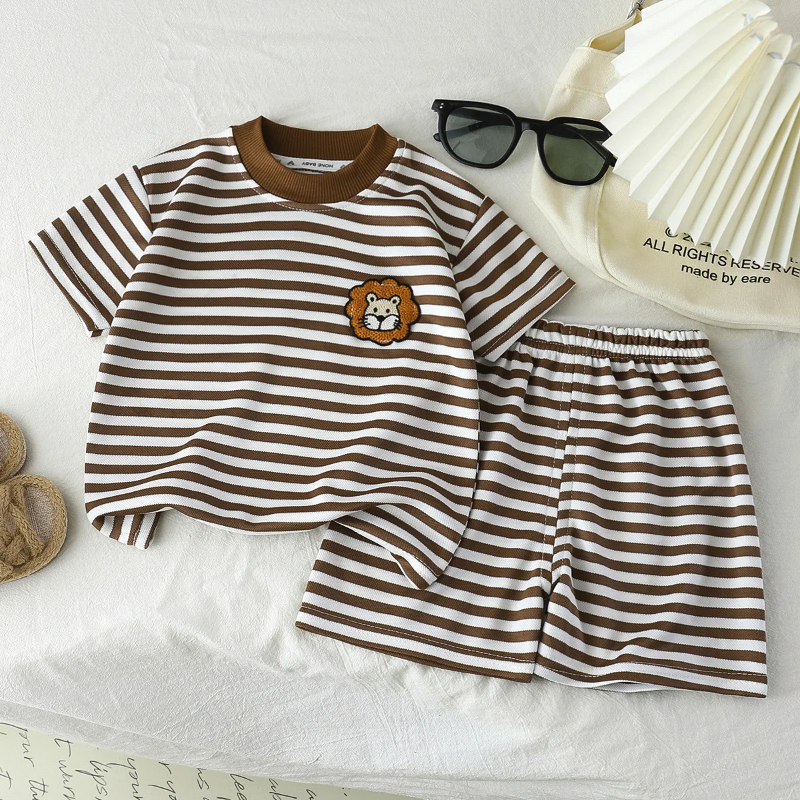 Kids Stripe Outfit – Modne i wygodne – letni strój dla dzieci