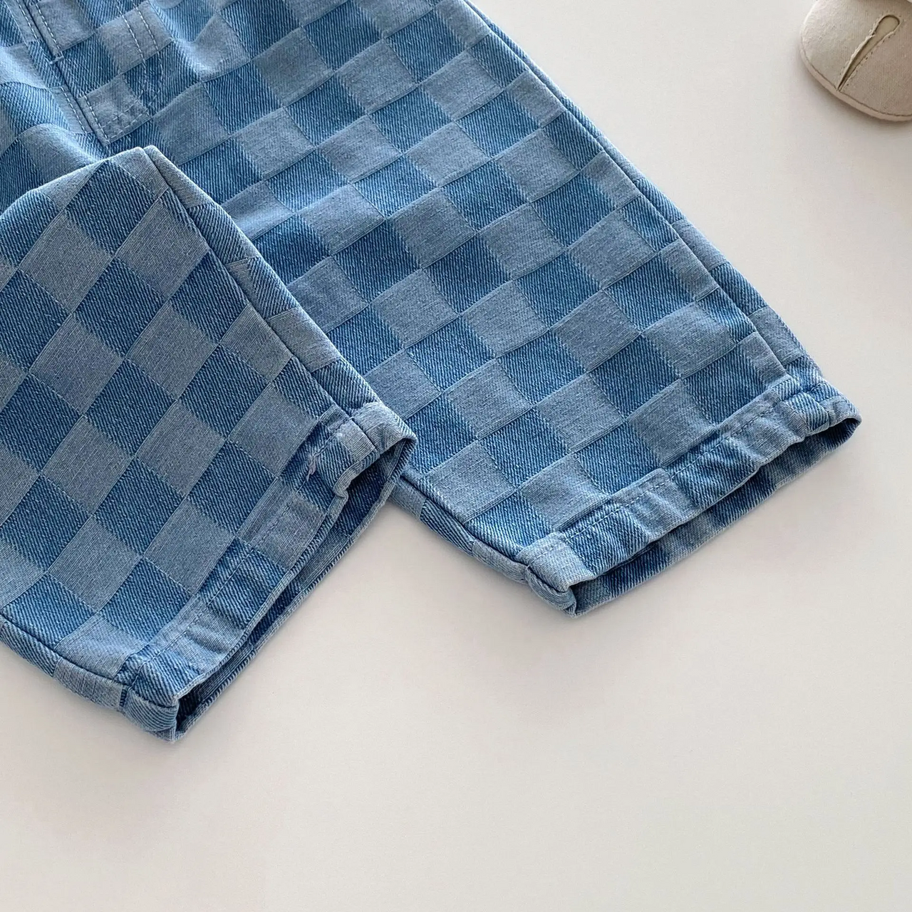DenimCheck – Wygodne i modne – spodnie dziecięce w kratkę