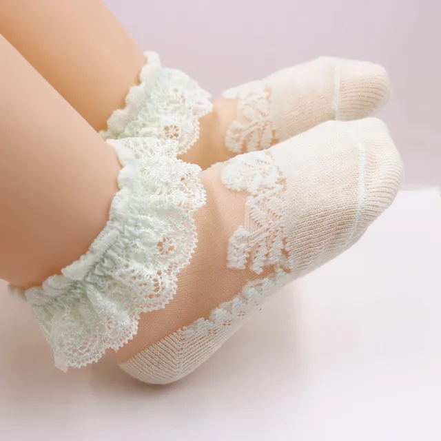 BabyBliss – Wygodne i lekkie – skarpetki z koronką dla niemowląt