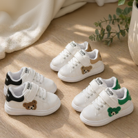 Thumbnail for Bear Sneakers – Wygodne i urocze – dziecięce trampki z motywem misia