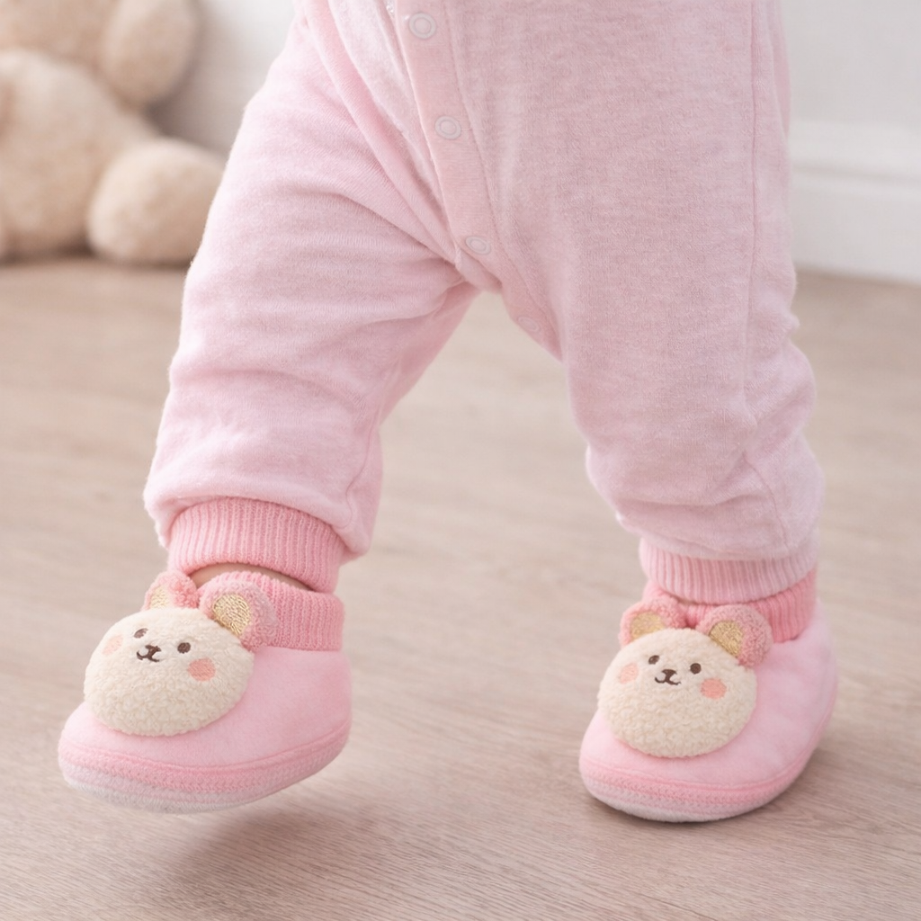 CuddleSteps – Ciepłe i antypoślizgowe – kapcie dla dzieci z motywami zwierzęcymi