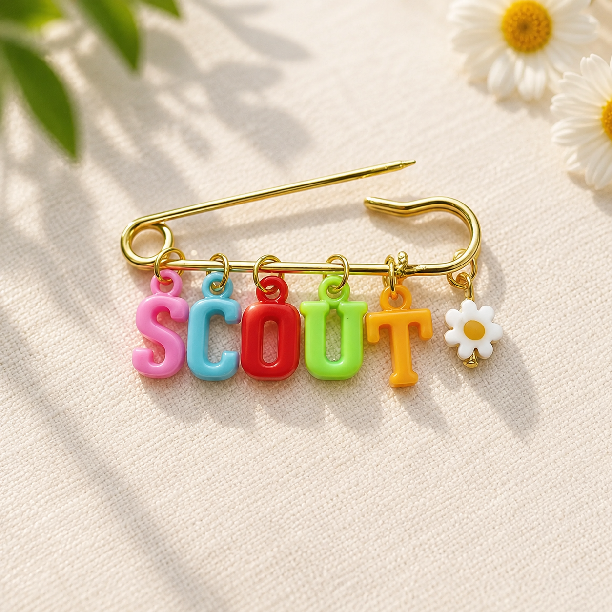 Personalized Charm Pin – Osobista i stylowa – broszka z imieniem