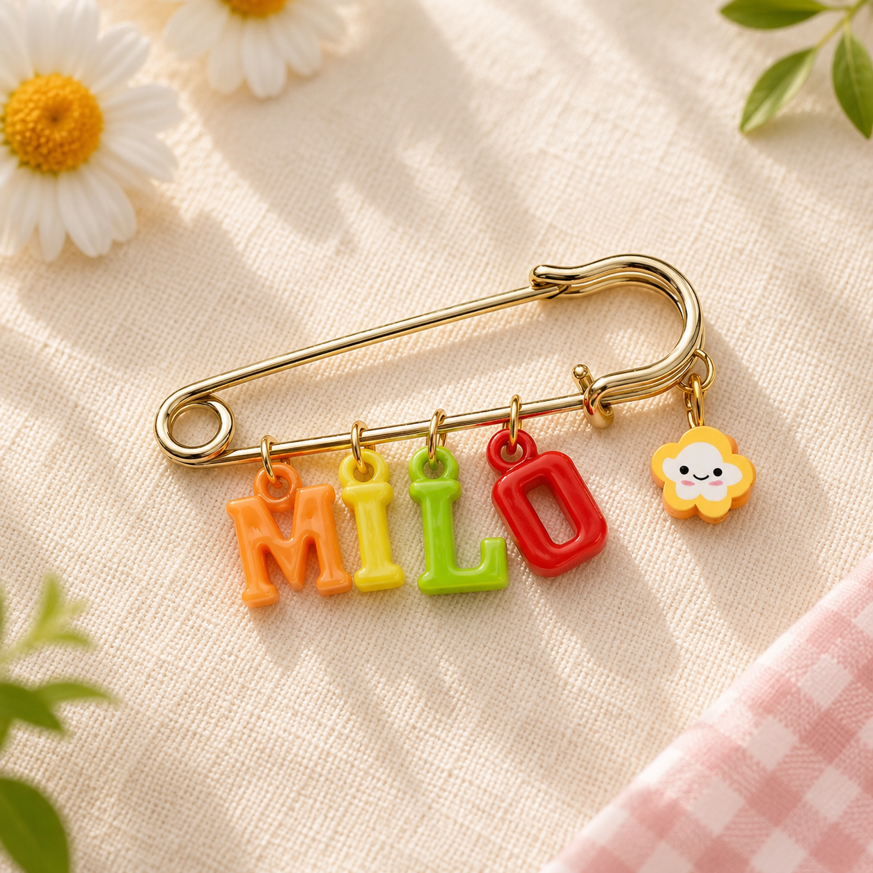 Personalized Charm Pin – Osobista i stylowa – broszka z imieniem