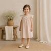 Lace Stitching Dress – Elegancja i wygoda – koronki i hafty