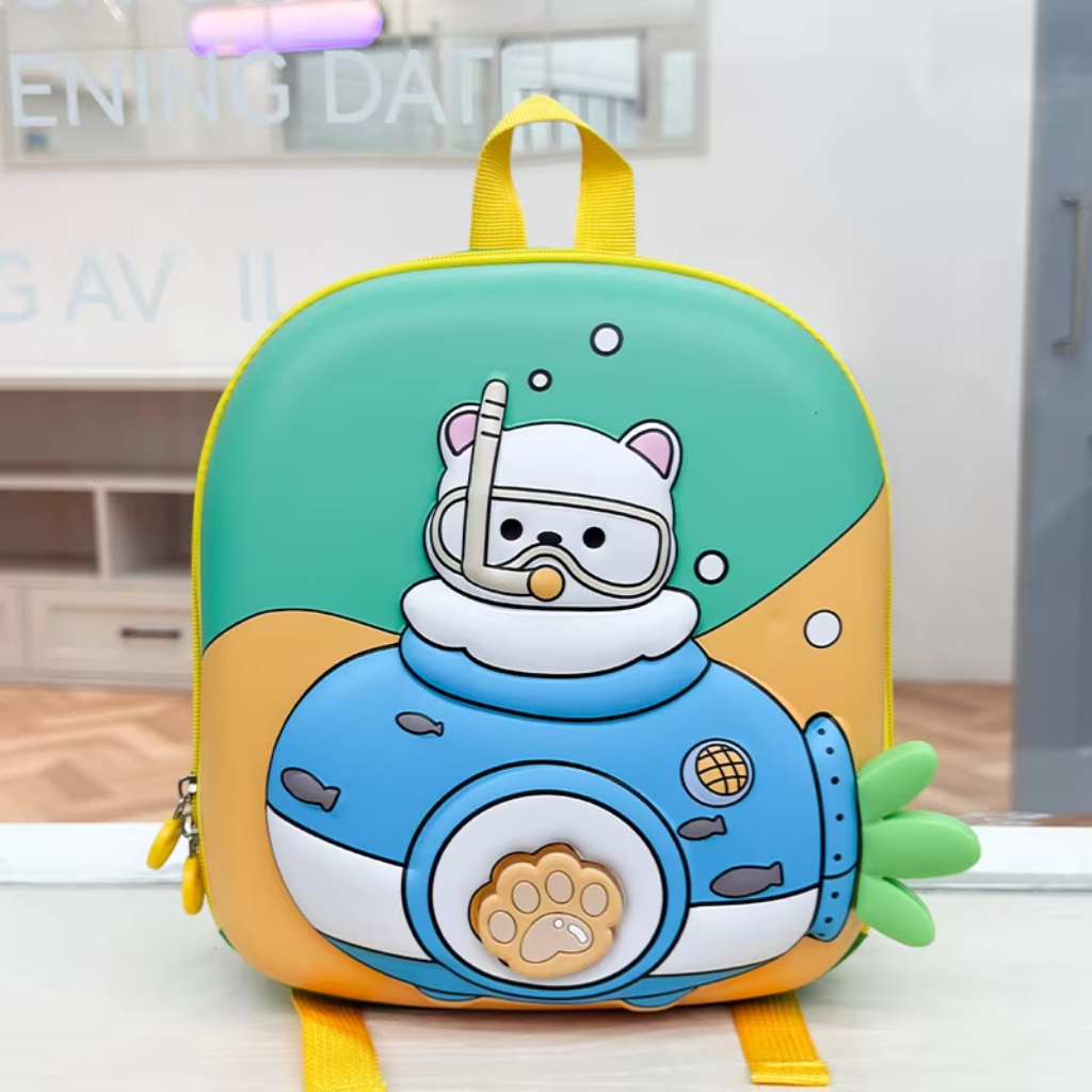 KiddoPack – Uroczy i praktyczny – plecak dziecięcy z świecącą nóżką