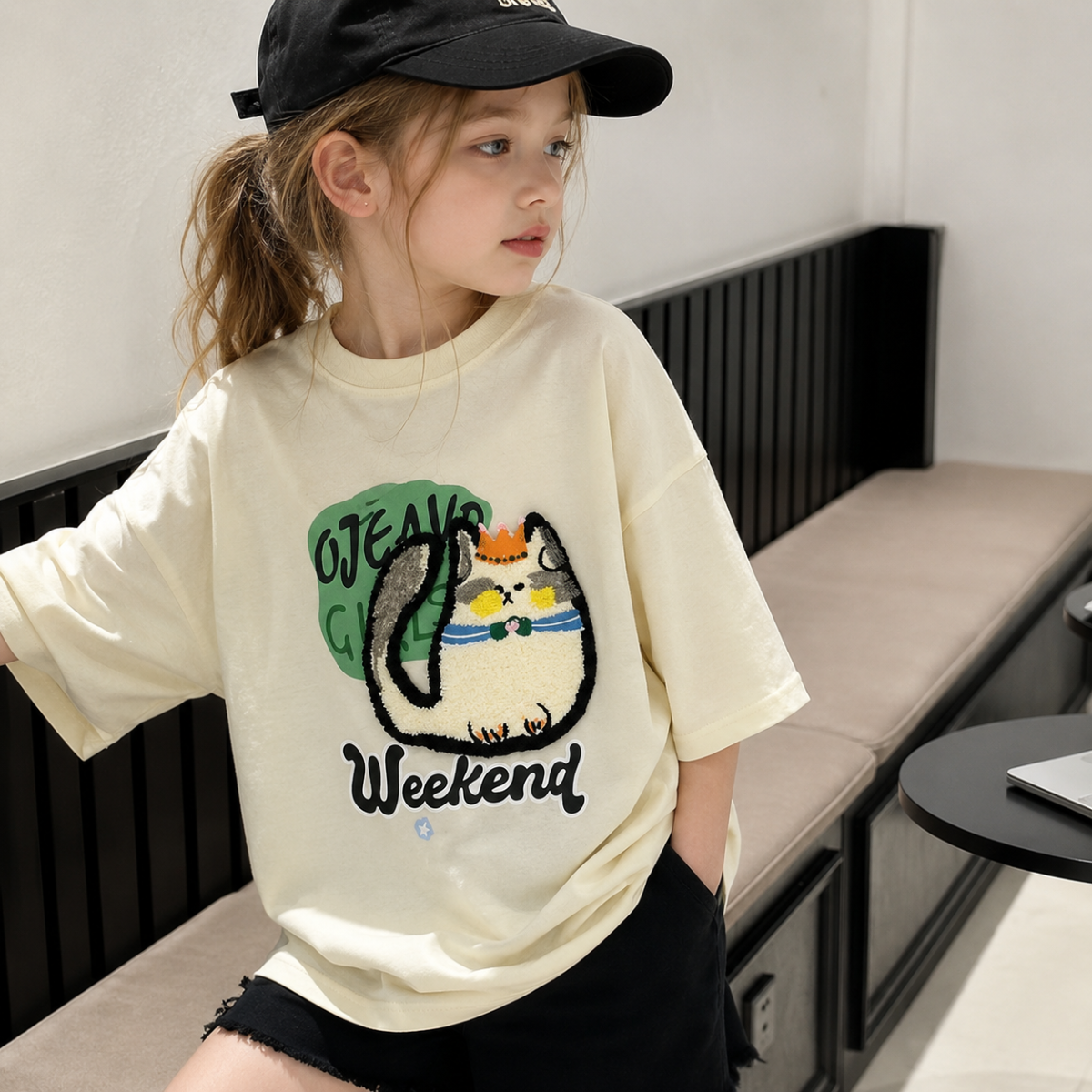 FunPaws – Zabawnie i stylowo – koszulka oversize z nadrukiem kotów