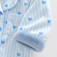 Thumbnail for TinyLove – Miękkie i ciepłe – kombinezon dla niemowląt z nadrukiem w serduszka i pluszowymi detalami