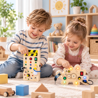 Thumbnail for TinyTech – Drewniana tablica edukacyjna z lampkami i przełącznikami – zabawka edukacyjna