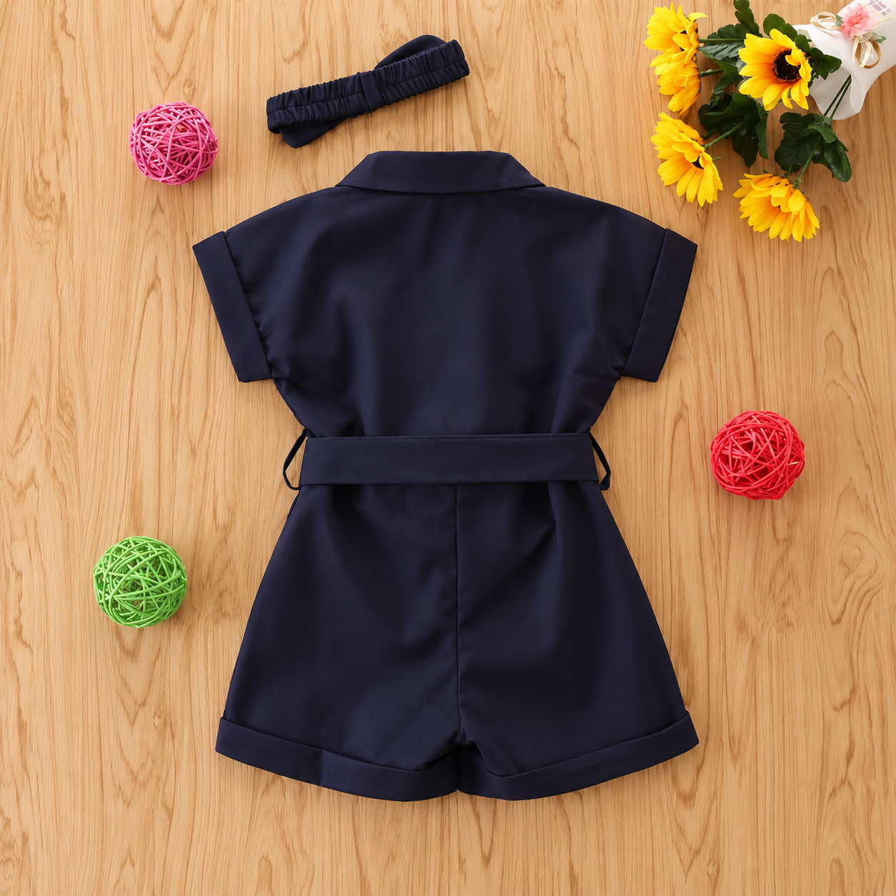 LittleLady – Elegancja i trendy – Kombinezon z wiązaniem w talii