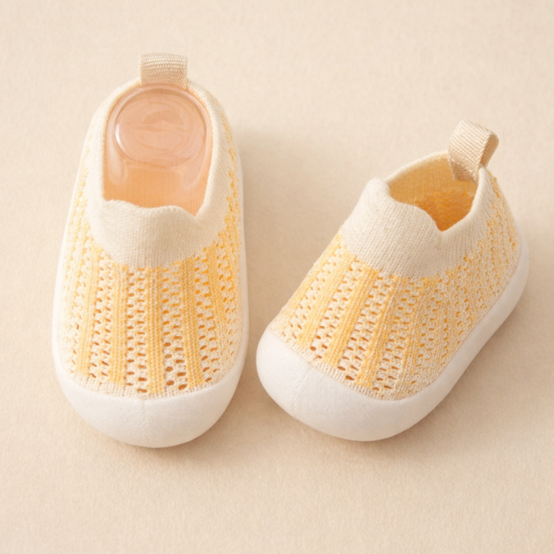 HappyFeet Comfy™ - Antypoślizgowe buciki - Trampki dziecięce