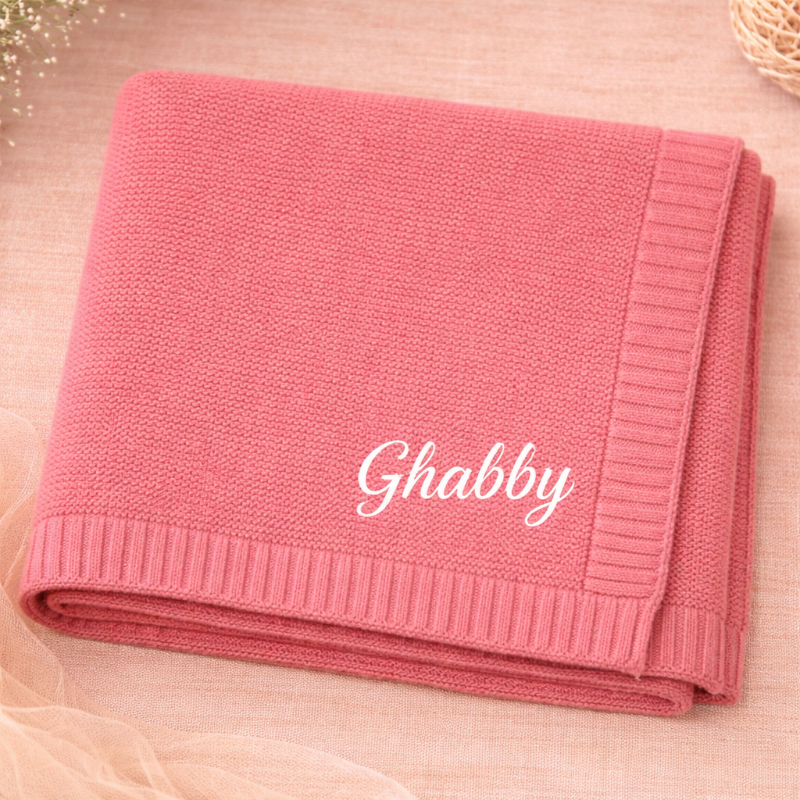 Personalized Baby Blanket – Miękki i wyjątkowy – bawełniany koc z indywidualnym haftem