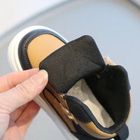 Thumbnail for CoolKicks – Wygodne i elastyczne – wysokie trampki