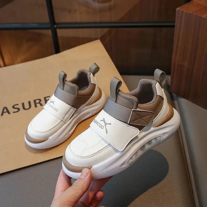 KidStride – Modne i funkcjonalne – trampki z rzepami