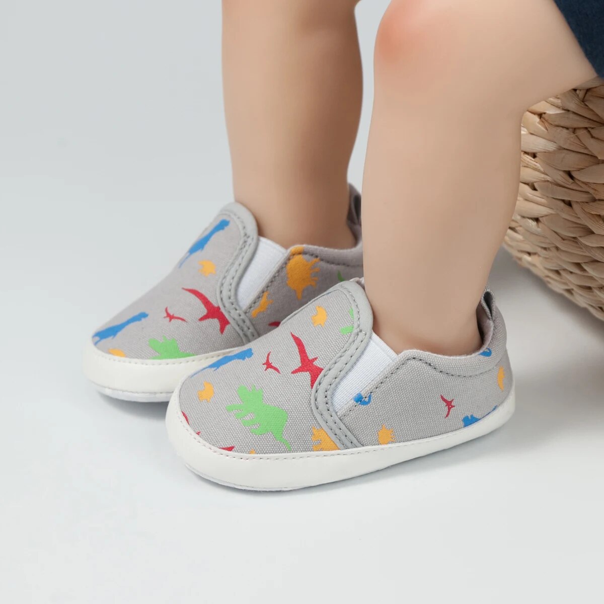 TinySteps – Bezpieczne i zabawne – antypoślizgowe trampki dla niemowląt
