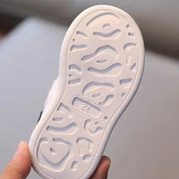 Thumbnail for Bear Sneakers – Wygodne i urocze – dziecięce trampki z motywem misia