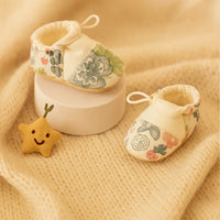 Thumbnail for TinyTrend – Modne i lekkie – buciki dla noworodków