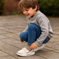 Thumbnail for KidStride – Modne i funkcjonalne – trampki z rzepami