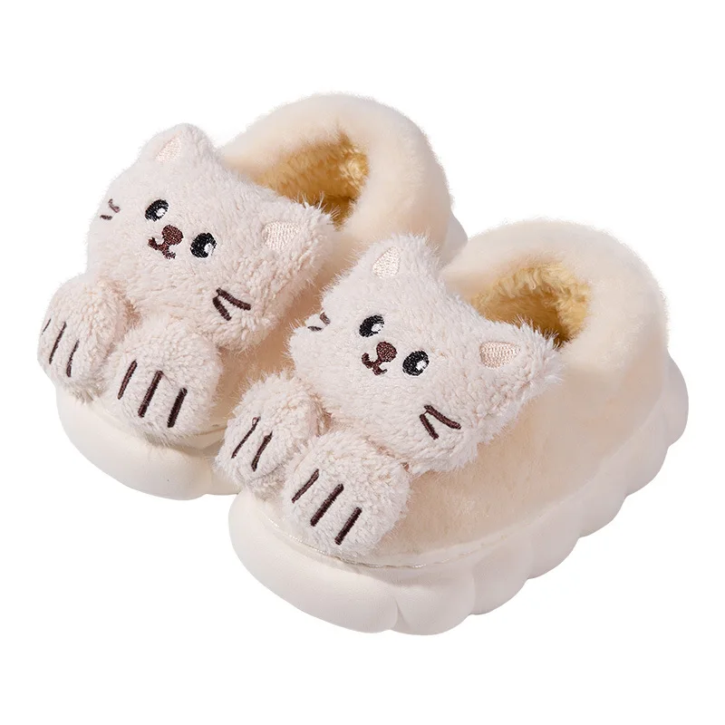 SnuggleKitty – Ciepło i bezpieczeństwo – dziecięce kapcie w kształcie kotków