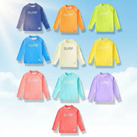 Thumbnail for SunShield – Ochronna i elastyczna – dziecięca koszulka surfingowa z długimi rękawami i filtrem UPF 50+