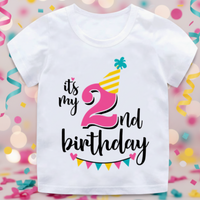 Thumbnail for Birthday Graphic Tee – Urocze i zwiewne – dziecięca koszulka urodzinowa