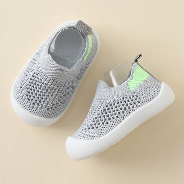 HappyFeet Comfy™ - Antypoślizgowe buciki - Trampki dziecięce