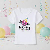 Thumbnail for Birthday Graphic Tee – Urocze i zwiewne – dziecięca koszulka urodzinowa