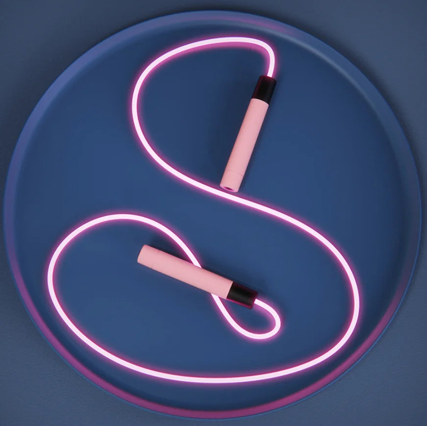 GlowRope – Unikalna i energetyczna – świecąca skakanka