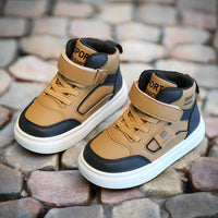 Thumbnail for CoolKicks – Wygodne i elastyczne – wysokie trampki