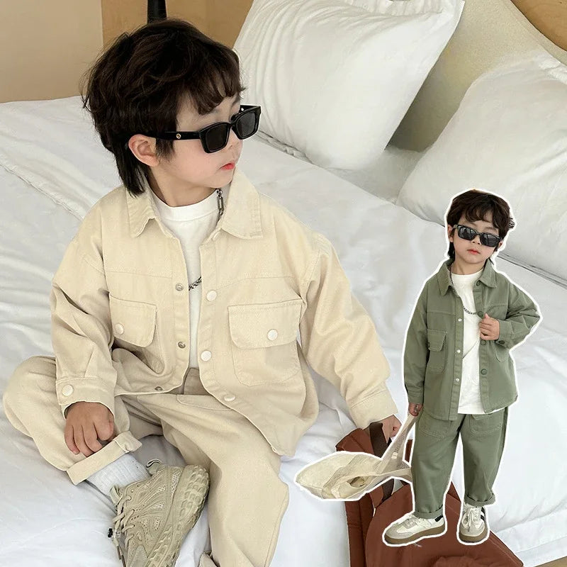 Boys Fashion – Modny i wygodny – zestaw cargo dla chłopców