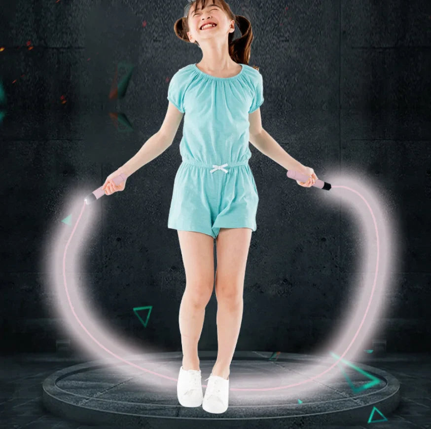 GlowRope – Unikalna i energetyczna – świecąca skakanka