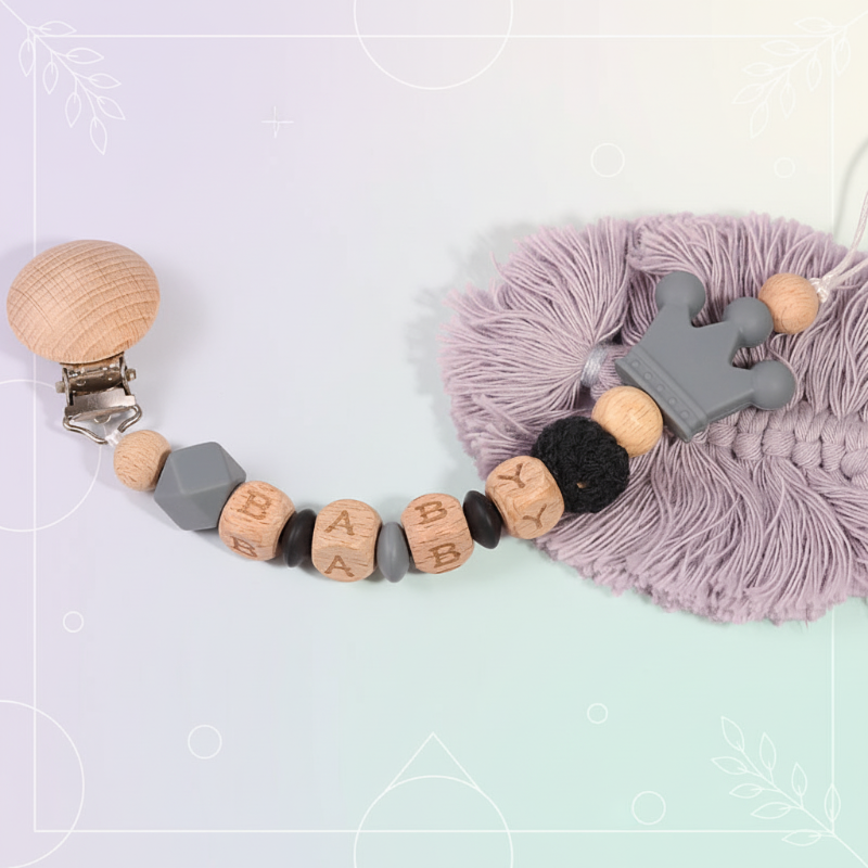 Personalized Pacifier Chain – Bezpiecznie i stylowo – spersonalizowany łańcuszek do smoczka