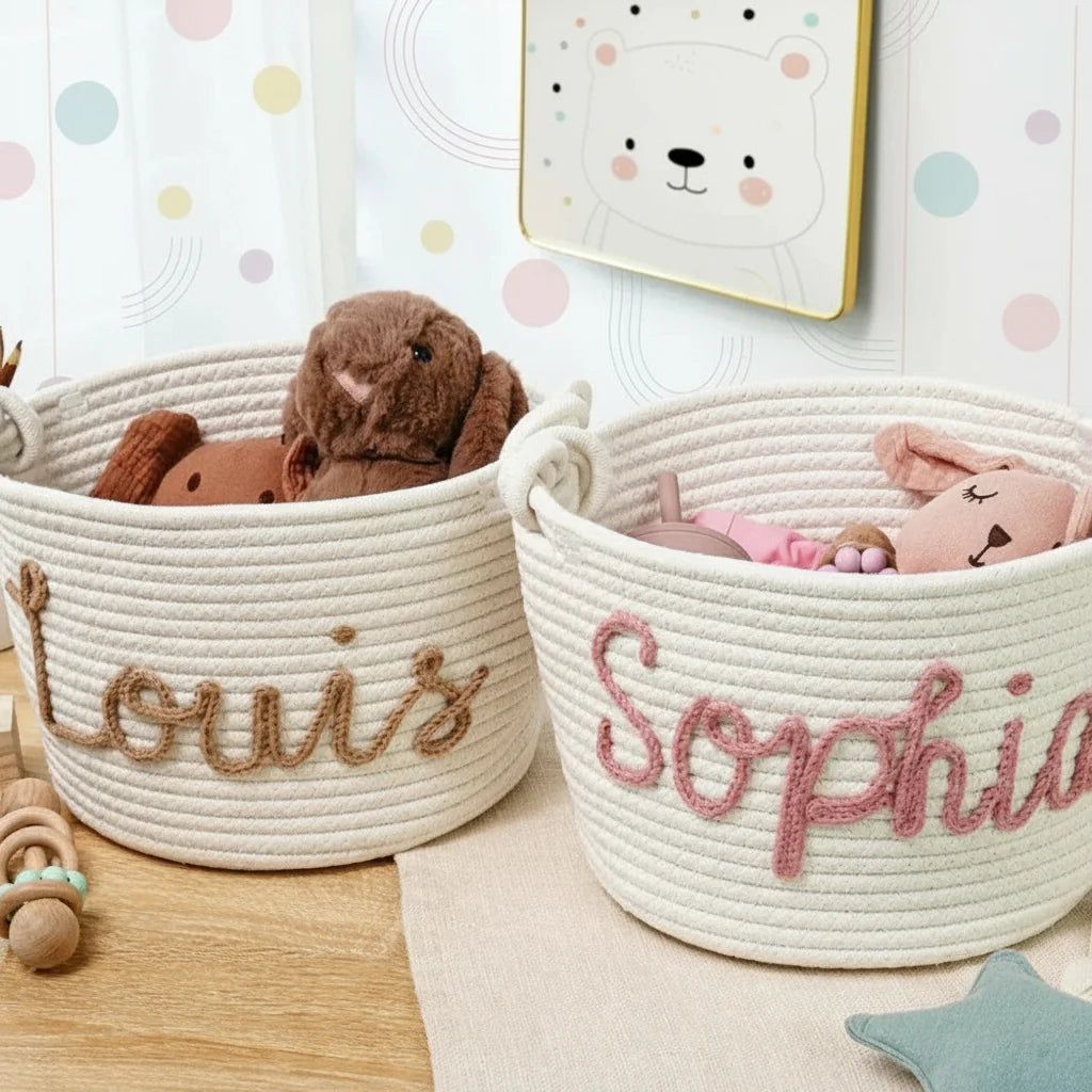 CuddleBasket – Urocze i osobiste – spersonalizowany kosz na pieluchy